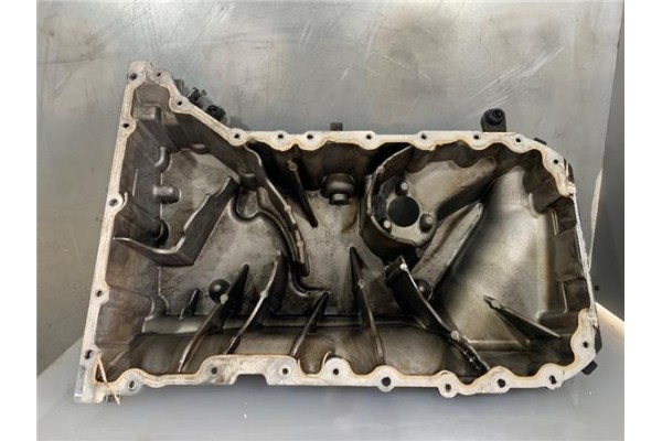 Recambio de carter para volkswagen multivan v (7hm, 7hn, 7hf, 7ef, 7em, 7en) 2.5 tdi referencia OEM IAM 38103603AD  