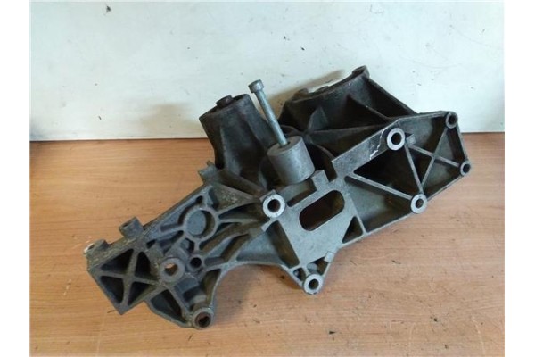 Recambio de soporte alternador para volkswagen passat berlina (3b2) 1.9 comfortline referencia OEM IAM 038903143M  