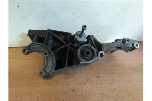 Recambio de soporte alternador para volkswagen passat berlina (3b2) 1.9 comfortline referencia OEM IAM 038903143M  