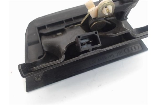 Recambio de cierre electromagnetico porton para audi a3 (8p1) 2.0 tdi 16v referencia OEM IAM 8P3827520A  