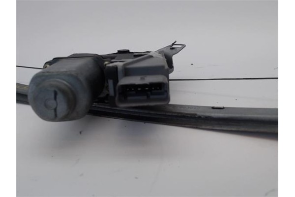 Recambio de mecanismo elevalunas delantero izquierdo para citroen c3 1.4 hdi referencia OEM IAM 963912  