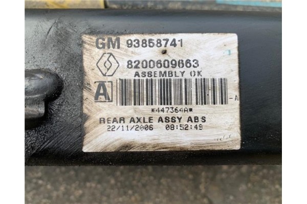 Recambio de puente trasero para opel vivaro 1.9 dti referencia OEM IAM 4417179 93858741 