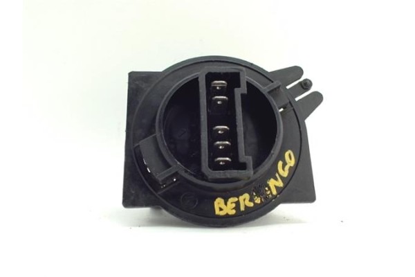 Recambio de regulador ventilador climatizacion para citroen berlingo 1.6 hdi 75 collection combi referencia OEM IAM 848309A  