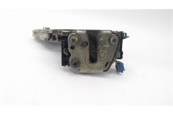 Recambio de cierre electromagnetico delantero derecho para nissan almera tino (v10m) 2.2 di referencia OEM IAM   