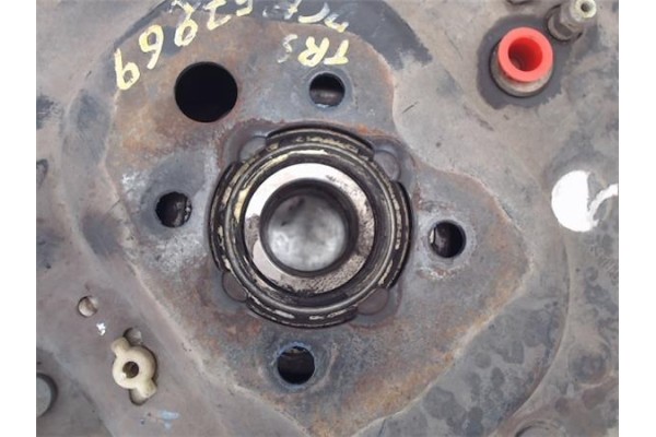 Recambio de buje trasero derecho para citroen c3 1.6 16v hdi referencia OEM IAM 321911923  