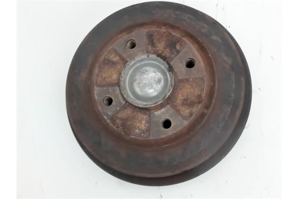 Recambio de buje trasero izquierda para citroen c3 1.6 16v hdi referencia OEM IAM 321911913  