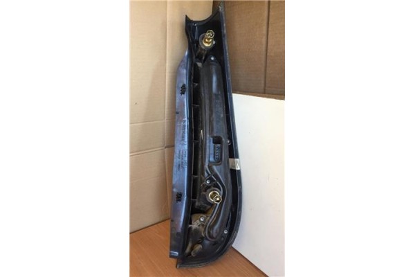 Recambio de piloto trasero izquierdo para fiat marea (185) weekend 1.6 16v 100 st. moritz (i) referencia OEM IAM 39570748  
