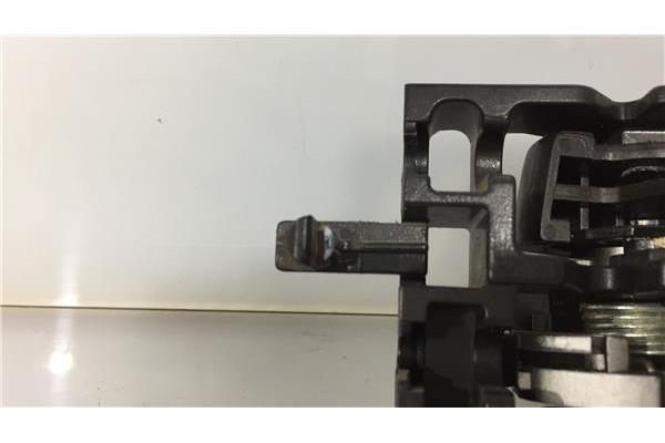 Recambio de manilla int. puerta trasero derecha para suzuki sx4 (gy) 1.6 vvt 4x4 referencia OEM IAM 8311062J30BWL  