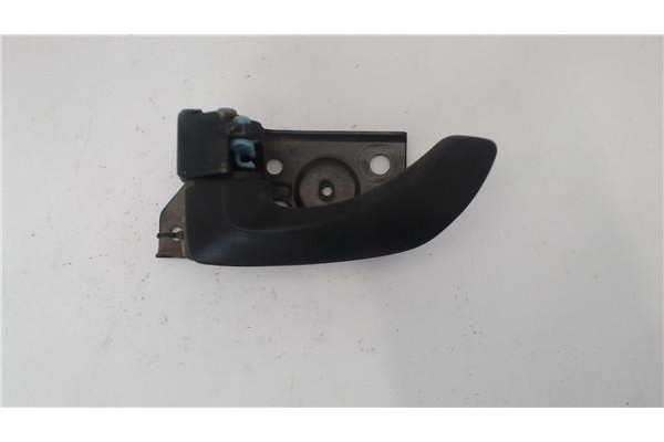 Recambio de manilla int. puerta trasero izquierda para hyundai santa fe (sm) 2.0 gls crdi referencia OEM IAM   