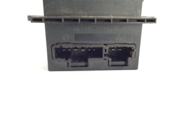 Recambio de regulador ventilador climatizacion para renault megane i scenic (ja0) 1.6 16v kaleido referencia OEM IAM 73417312 65