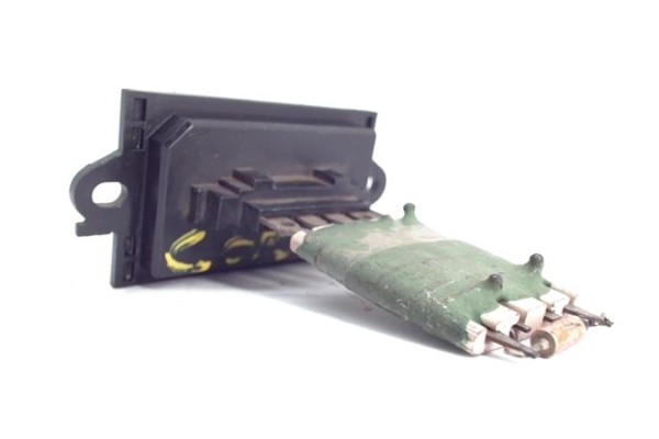 Recambio de regulador ventilador climatizacion para opel corsa c 1.4 edition referencia OEM IAM A86  