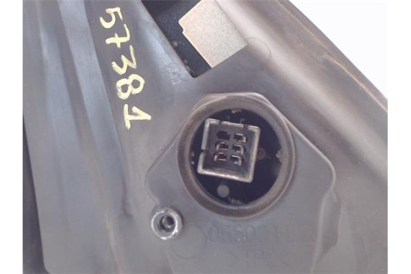 Recambio de retrovisor electrico izquierdo para opel corsa c 1.4 referencia OEM IAM 8062349  