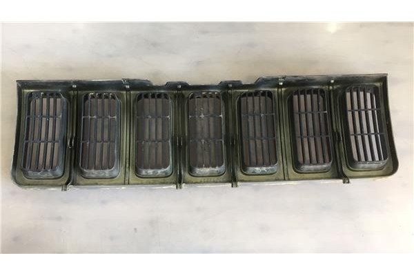 Recambio de rejilla capo para jeep grand cherokee (zj/z) 2.5 td ltd. (z) referencia OEM IAM 55055059  