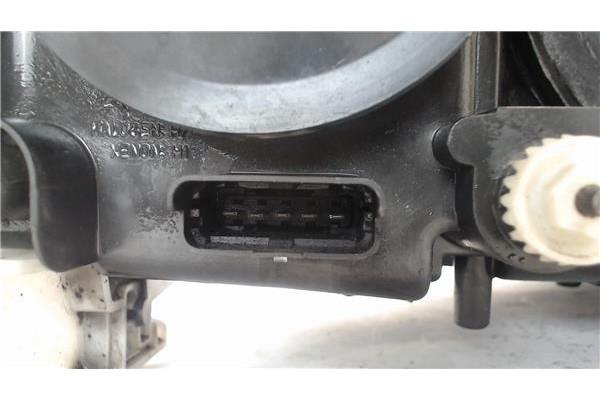 Recambio de faro delantero izquierdo para renault espace iv (jk0) referencia OEM IAM 7701053979  