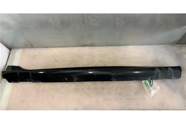 Recambio de spoiler talonera lat. derecha para seat ibiza (6p1) 1.0 style referencia OEM IAM 6J4863484G82V  