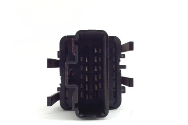 Recambio de mando elevalunas para renault megane ii berlina 3p 1.5 expression confort referencia OEM IAM 057319A  