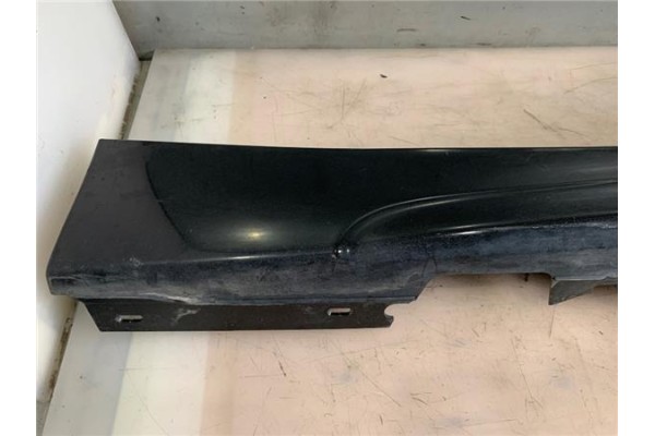 Recambio de spoiler talonera lat. izquierda para bmw serie 1 berlina (e81/e87) 2.0 120d referencia OEM IAM 51777046347 517780374