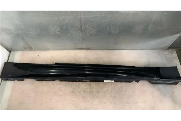 Recambio de spoiler talonera lat. derecha para bmw serie 1 berlina (e81/e87) 2.0 120d referencia OEM IAM 51777046348 51778037454