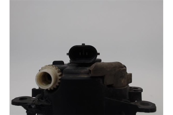 Recambio de faro antiniebla derecho para peugeot 207 1.6 hdi referencia OEM IAM 9650001680 89210094 
