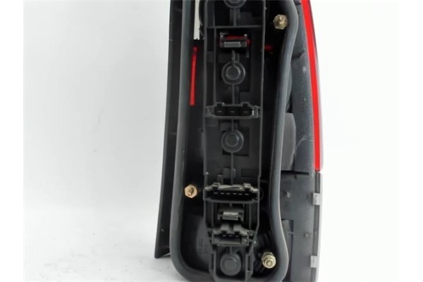 Recambio de piloto trasero izquierdo para seat cordoba vario (6k5) referencia OEM IAM 6K0945111B  