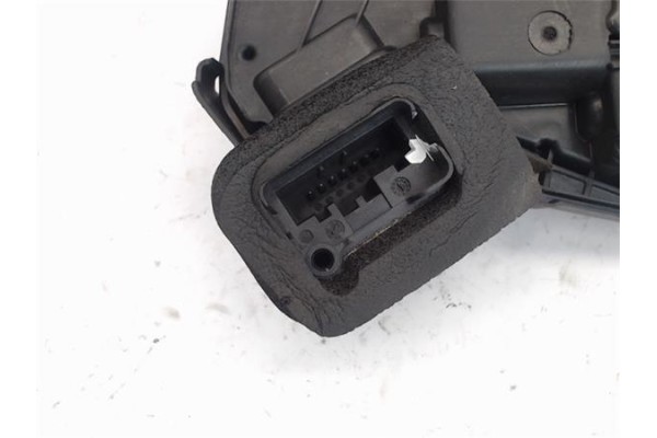 Recambio de cierre electromagnetico trasero derecho para volkswagen polo v (6r1) 1.2 sport referencia OEM IAM 6R4839016  