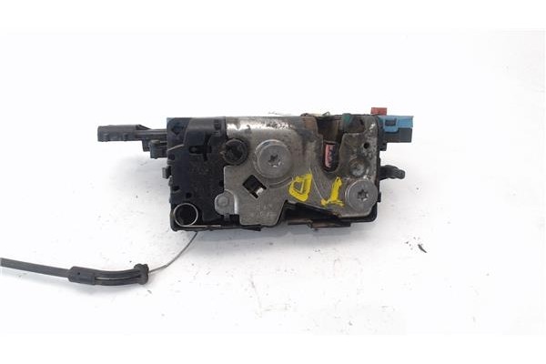 Recambio de cierre electromagnetico trasero derecho para peugeot 207 1.4 confort referencia OEM IAM   