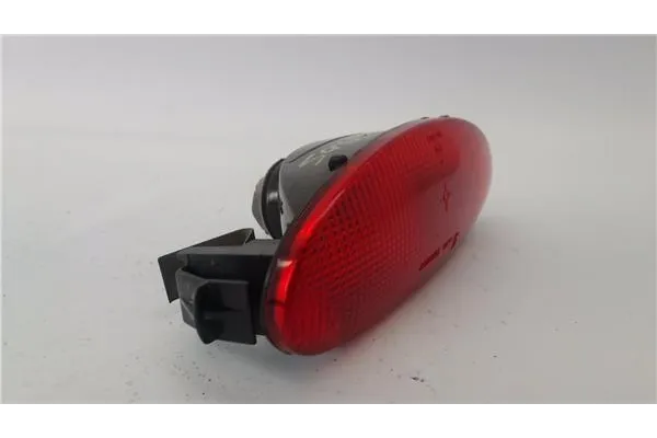 Recambio de luz central de freno para peugeot 206 1.4 i referencia OEM IAM 6351K5  