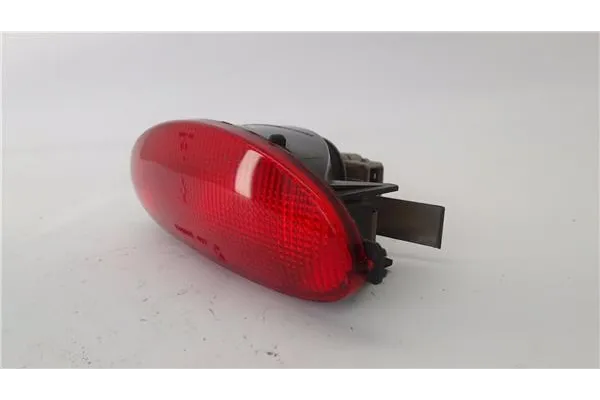 Recambio de luz central de freno para peugeot 206 1.4 i referencia OEM IAM 6351K5  