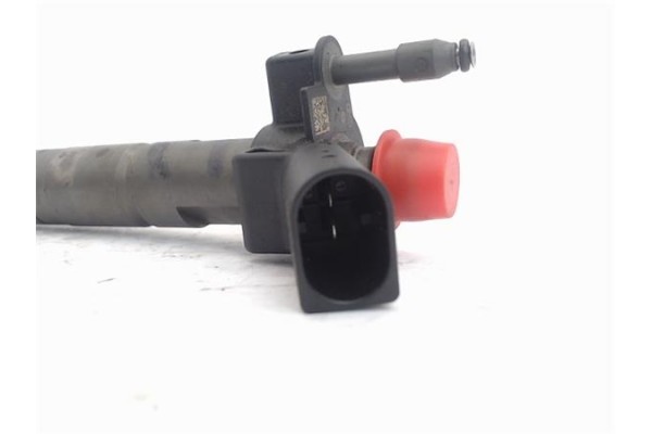 Recambio de inyector para bmw serie x3 (e83) 2.0d referencia OEM IAM 779787705  