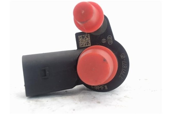 Recambio de inyector para bmw serie x3 (e83) 2.0d referencia OEM IAM 779787705  
