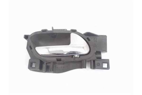 Recambio de manilla int. puerta trasero derecha para peugeot 308 1.6 confort referencia OEM IAM   