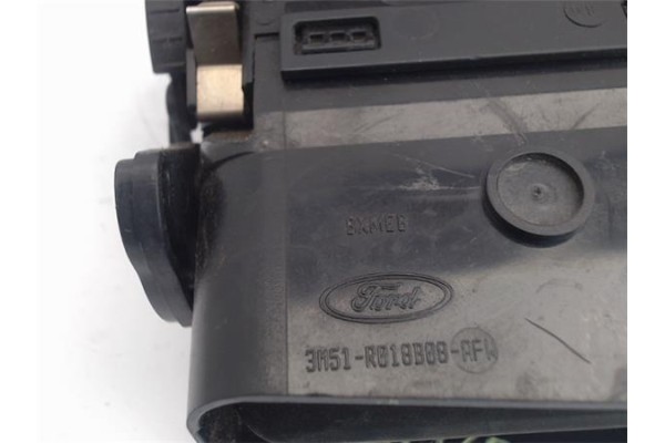 Recambio de rejilla entrada de aire para ford c-max (cb3) referencia OEM IAM 3M51R018B08  