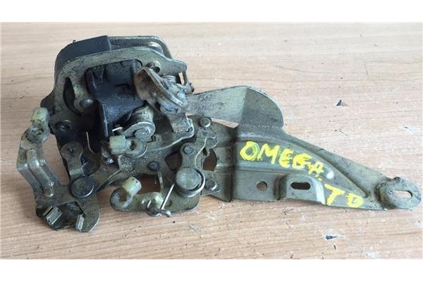 Recambio de cierre electromagnetico trasero derecho para opel omega a (16_, 17_, 19_) 2.0 i referencia OEM IAM 90229915 90229917