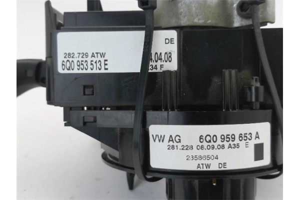 Recambio de mando intermitencia para volkswagen polo iv (9n1) 1.4 16v referencia OEM IAM 6Q0953513G9B9 6Q0953513E 