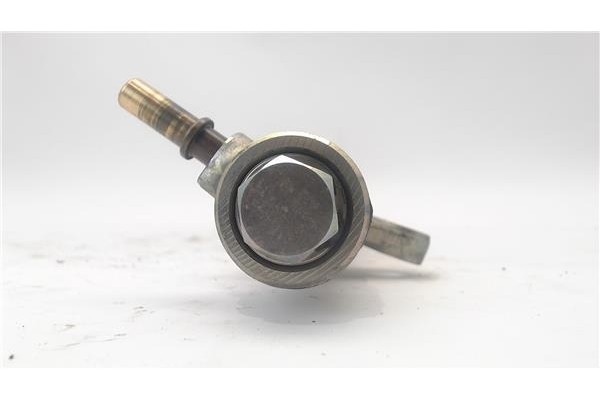 Recambio de rampa inyectora para renault megane ii ranchera familiar (km0/1_) 1.9 dci referencia OEM IAM 445214065  