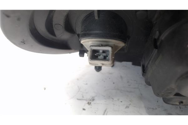 Recambio de faro delantero izquierdo para citroen saxo referencia OEM IAM 6204N5  