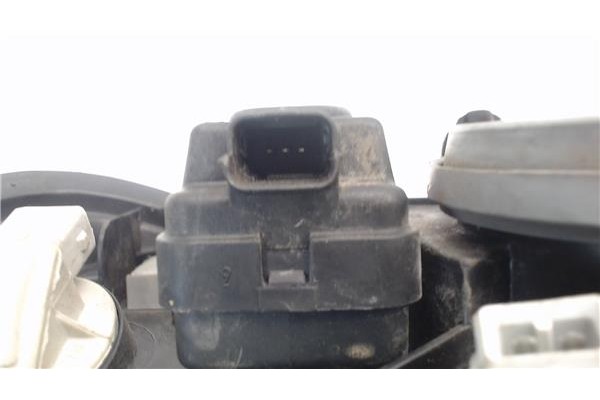 Recambio de faro delantero izquierdo para citroen saxo referencia OEM IAM 6204N5  