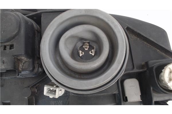 Recambio de faro delantero izquierdo para citroen saxo referencia OEM IAM 6204N5  