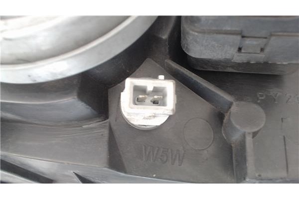 Recambio de faro delantero dcho para citroen saxo referencia OEM IAM 087573 89004404 6205W2 , CITROËN