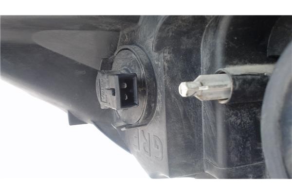 Recambio de faro delantero izquierdo para citroen c1 referencia OEM IAM 620872  