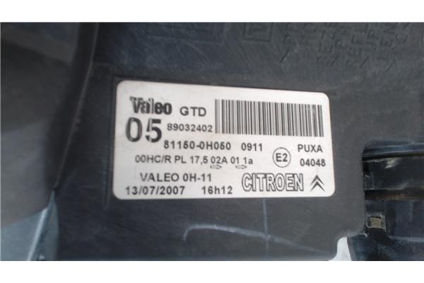 Recambio de faro delantero izquierdo para citroen c1 referencia OEM IAM 620872  