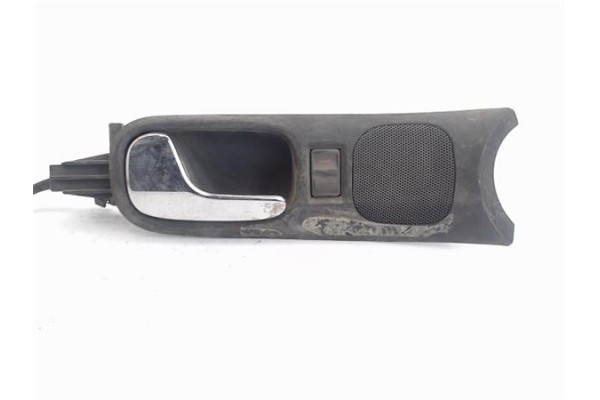 Recambio de manilla int. puerta delantero izquierda para audi a4 avant (b5) 1.9 tdi quattro referencia OEM IAM   