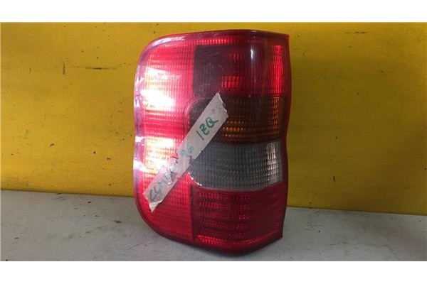 Recambio de piloto trasero izquierdo para opel combo (corsa b) 1.7 tour referencia OEM IAM E95049  