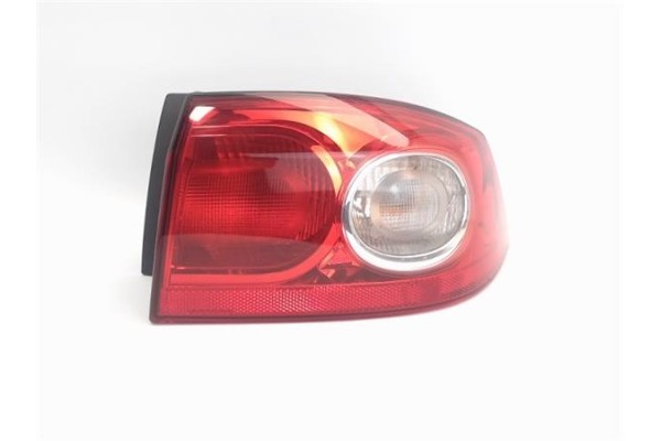 Recambio de piloto trasero derecho para renault laguna ii (bg0) 1.9 dci (bg1a, bg1w) referencia OEM IAM 8200262668 B74PH2 820000