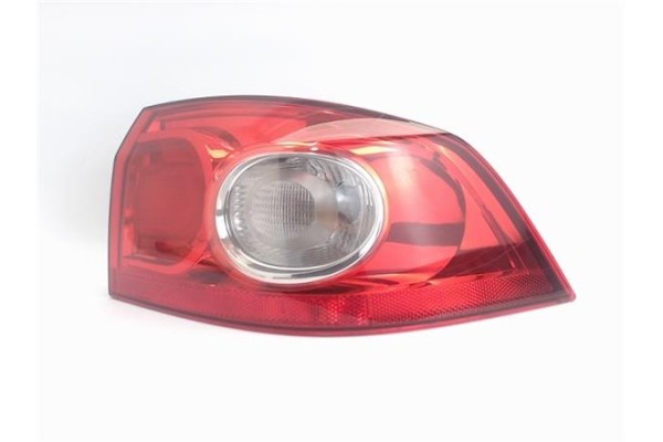 Recambio de piloto trasero derecho para renault laguna ii (bg0) 1.9 dci (bg1a, bg1w) referencia OEM IAM 8200262668 B74PH2 820000