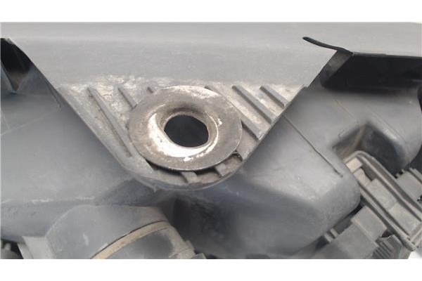 Recambio de faro delantero dcho para peugeot 406 berlina (s1/s2) referencia OEM IAM 0301037022  