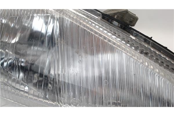 Recambio de faro delantero dcho para peugeot 206 referencia OEM IAM 6205S7 89001964 