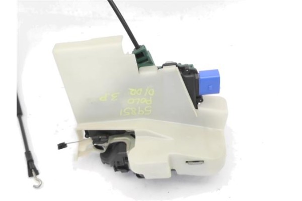 Recambio de cierre electromagnetico delantero derecho para volkswagen polo iv (9n1) 1.4 16v referencia OEM IAM 3B2837016AA  
