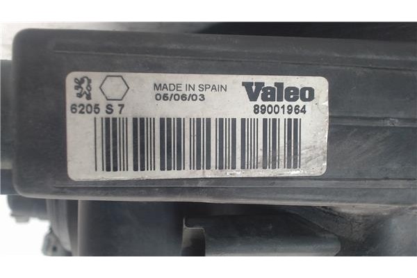Recambio de faro delantero dcho para peugeot 206 referencia OEM IAM 6205S7 89001964 