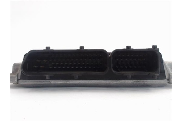 Recambio de centralita para volkswagen passat berlina (3b2) 1.9 comfortline referencia OEM IAM 0281001721/28SA3502 038906018S 